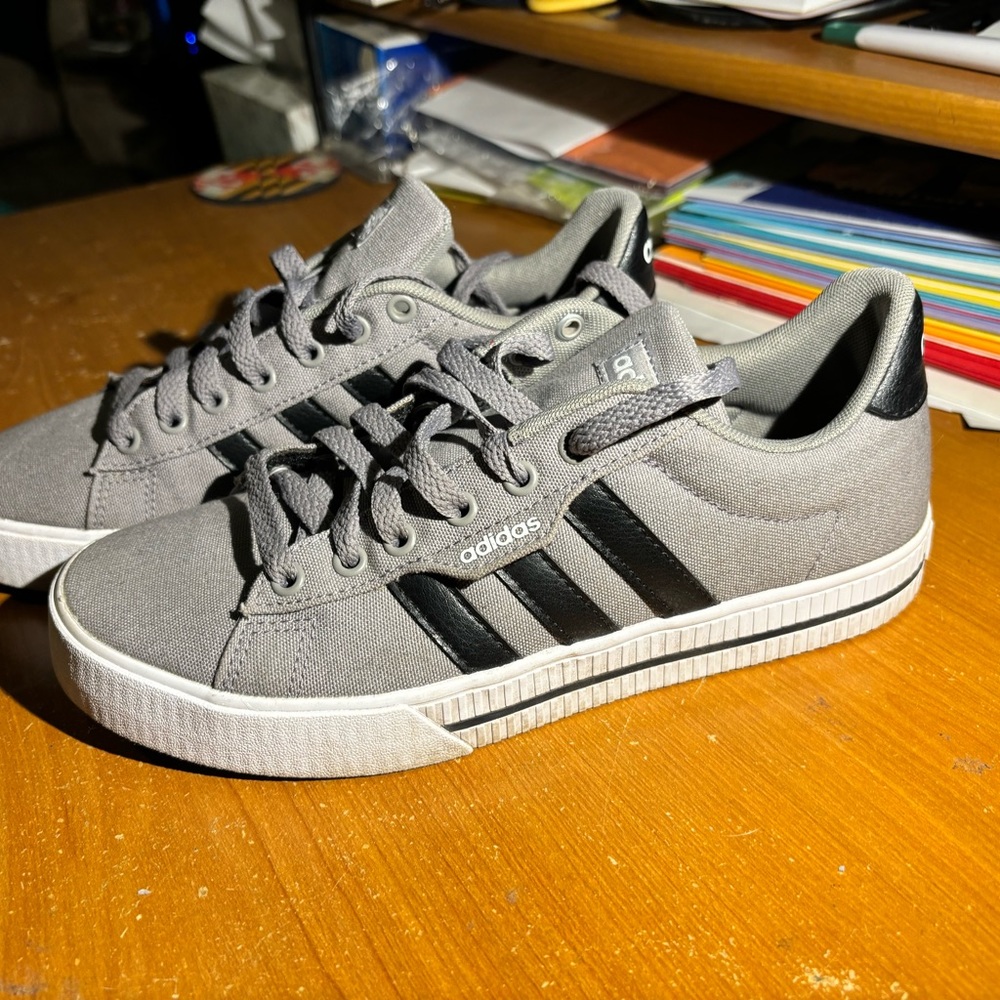 Adidas youth casual style sneaker